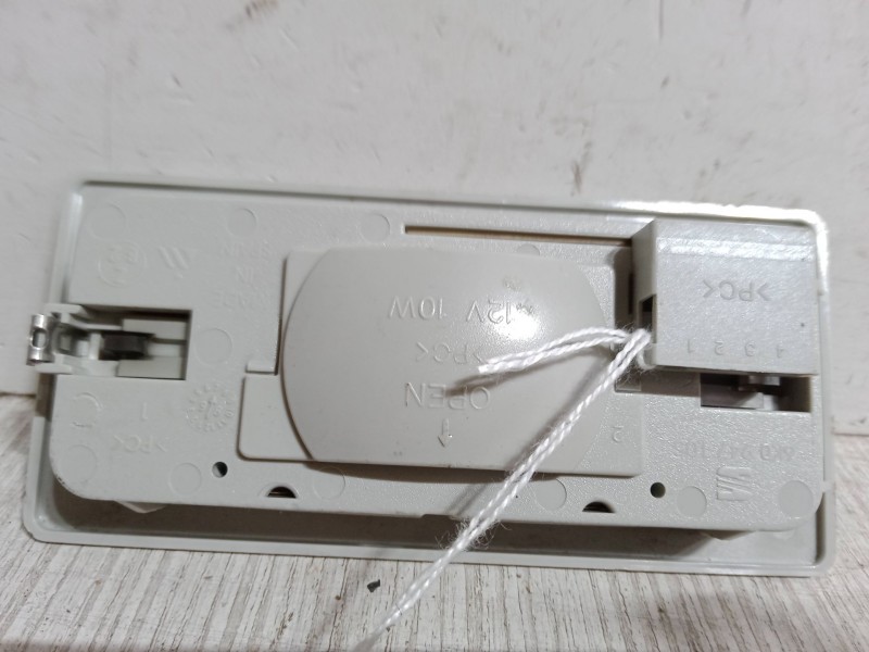 Recambio de luz interior delantera para seat ibiza ii (6k1) 1.9 d referencia OEM IAM   