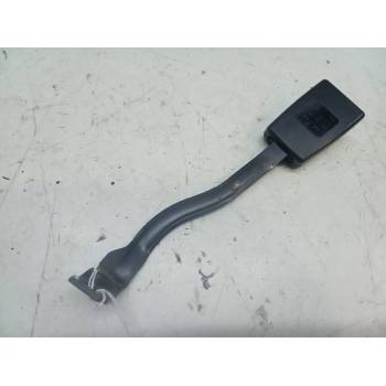 ANCLAJE CINTURON DELANTERO DERECHO 