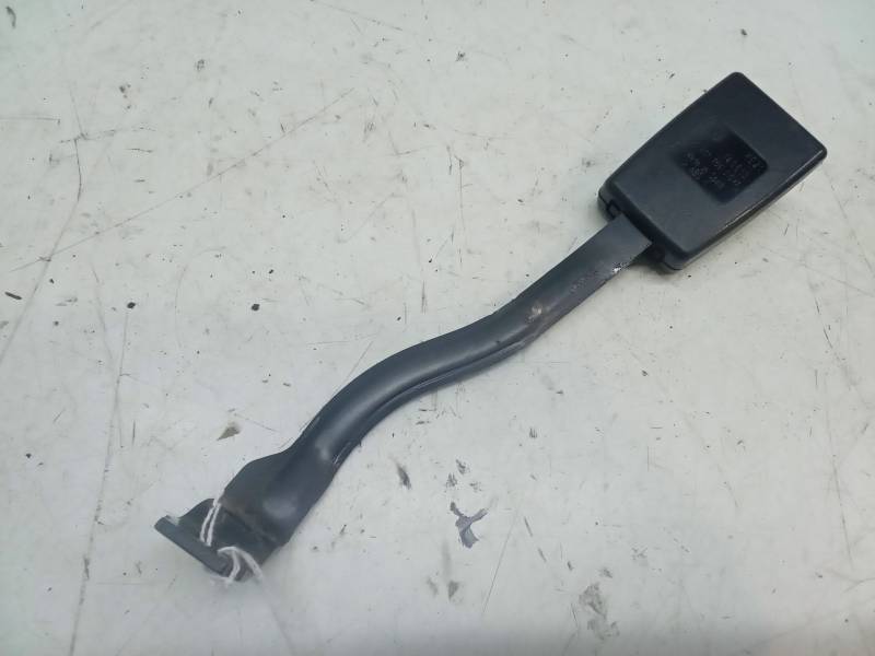 ANCLAJE CINTURON DELANTERO DERECHO 