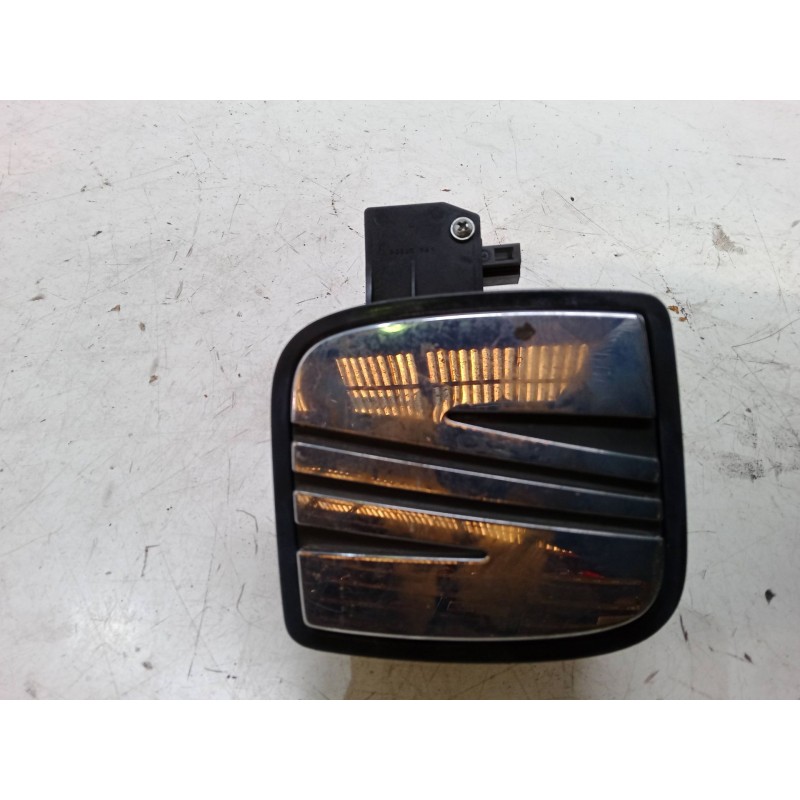 Recambio de maneta exterior porton para seat ibiza iii (6l1) 1.4 16v referencia OEM IAM 6L6827573  