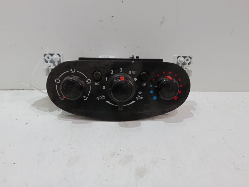 Recambio de mando calefaccion / a/a para dacia sandero ii tce 90 (b8m1, b8ma) referencia OEM IAM   