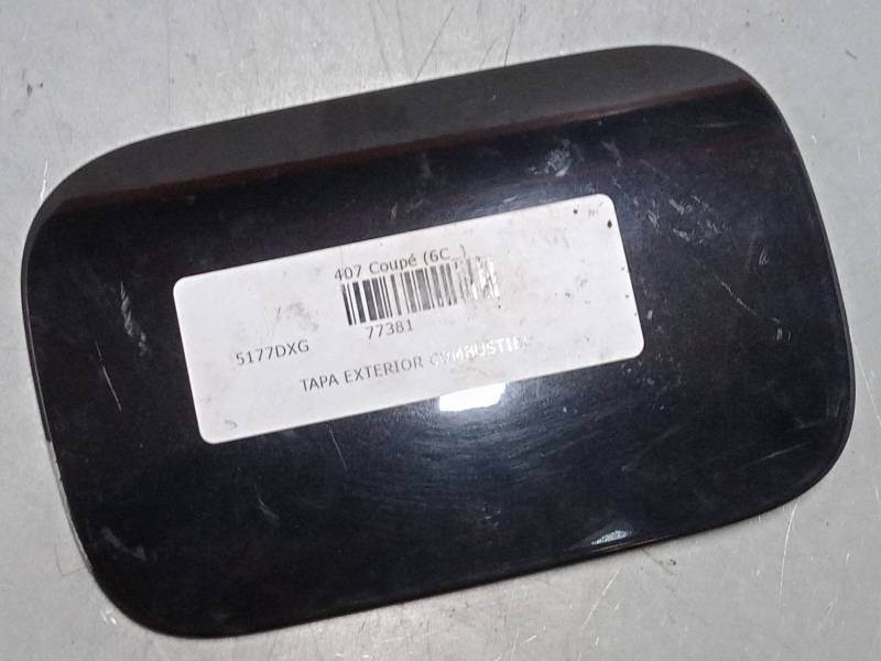 TAPA EXTERIOR COMBUSTIBLE 