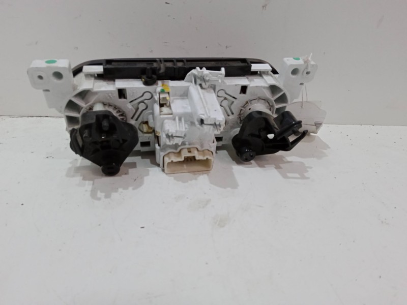 Recambio de mando calefaccion / a/a para dacia sandero ii tce 90 (b8m1, b8ma) referencia OEM IAM   