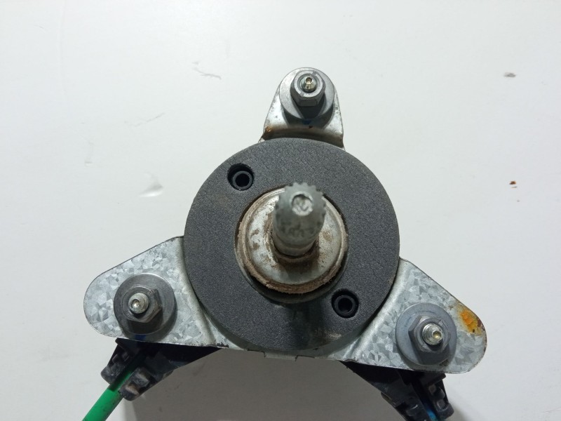 Recambio de elevalunas trasero derecho para peugeot 208 i (ca_, cc_) 1.2 vti 82 referencia OEM IAM 9673153880  