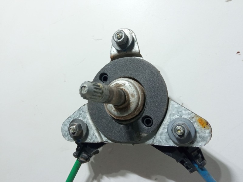 Recambio de elevalunas trasero derecho para peugeot 208 i (ca_, cc_) 1.2 vti 82 referencia OEM IAM 9673153880  