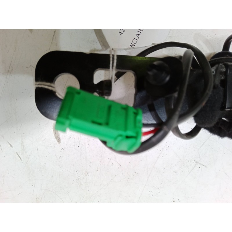 Recambio de anclaje con pretensor delantero izquierdo para renault clio iv (bh_) 0.9 tce 90 referencia OEM IAM   