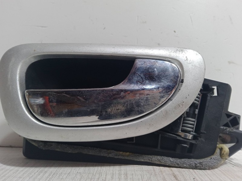 Recambio de maneta interior puerta delantera derecha para peugeot 307 (3a/c) 1.6 hdi referencia OEM IAM 9643604477  