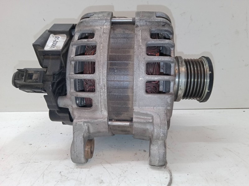 Recambio de alternador para skoda rapid (nh3, nk3, nk6) 1.6 tdi referencia OEM IAM LRA03185  