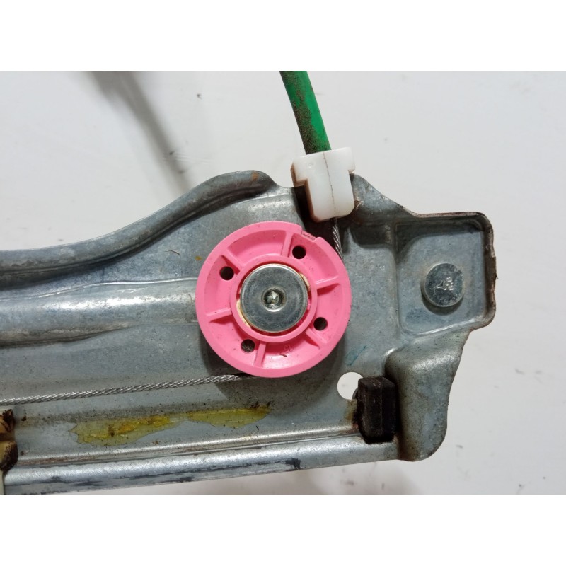 Recambio de elevalunas trasero derecho para peugeot 208 i (ca_, cc_) 1.2 vti 82 referencia OEM IAM 9673153880  