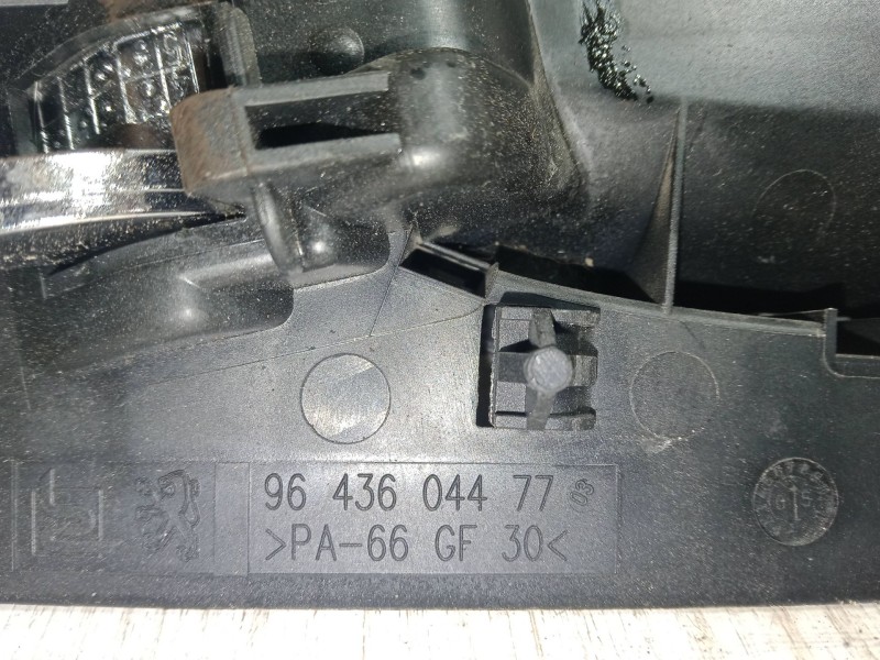 Recambio de maneta interior puerta delantera derecha para peugeot 307 (3a/c) 1.6 hdi referencia OEM IAM 9643604477  