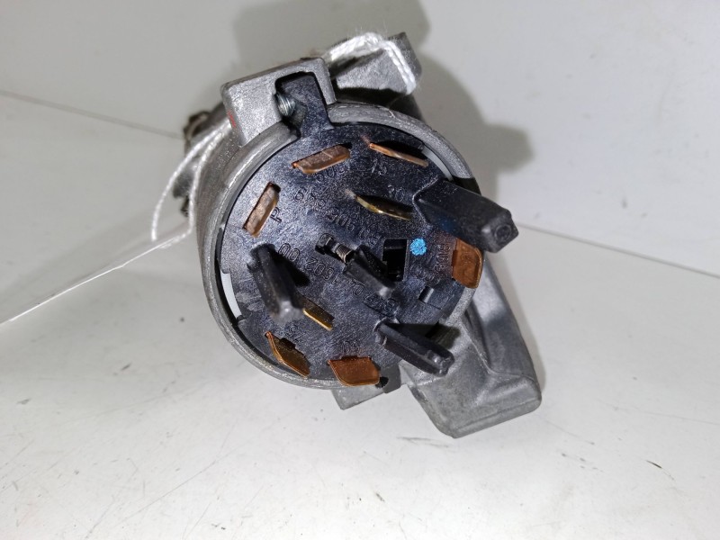 Recambio de clausor para seat leon (1m1) 1.6 16 v referencia OEM IAM   