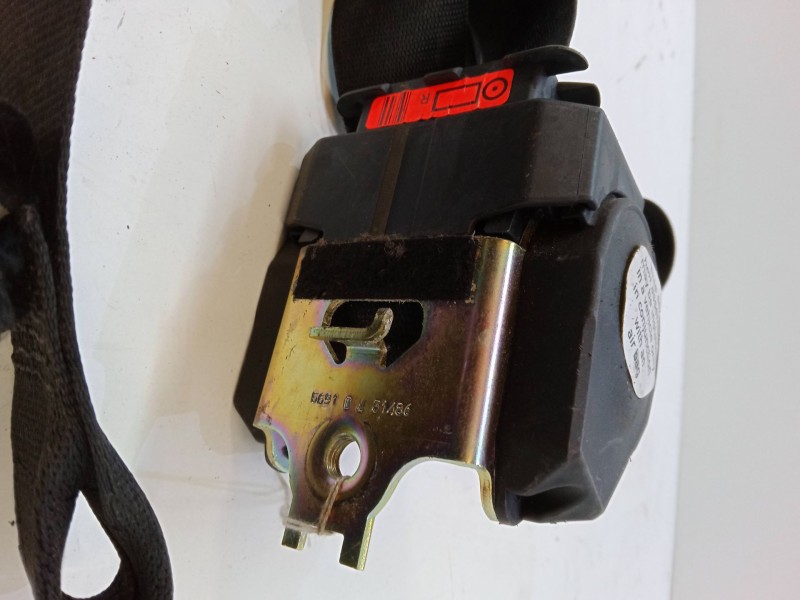 Recambio de cinturon seguridad delantero derecho para bmw 3 compact (e46) 320 td referencia OEM IAM    Recambio de cinturon seguridad delantero derecho para bmw 3 compact (e46) 320 td referencia OEM IAM