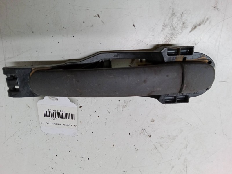 Recambio de maneta exterior puerta delantera derecha para seat leon (1p1) 1.9 tdi referencia OEM IAM   