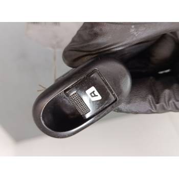 MANDO ELEVALUNAS DELANTERO IZQUIERDO 96401469XT 