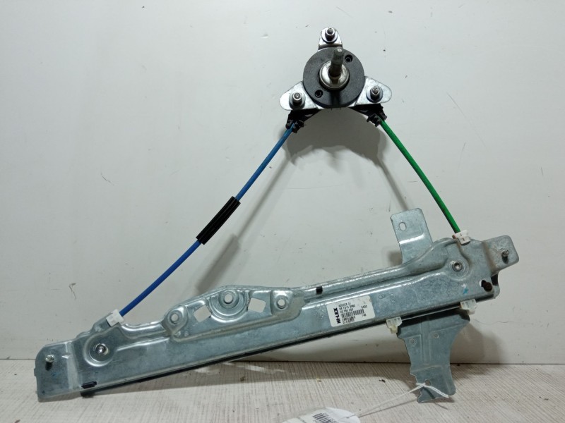 Recambio de elevalunas trasero izquierdo para peugeot 208 i (ca_, cc_) 1.2 vti 82 referencia OEM IAM 9673153980  