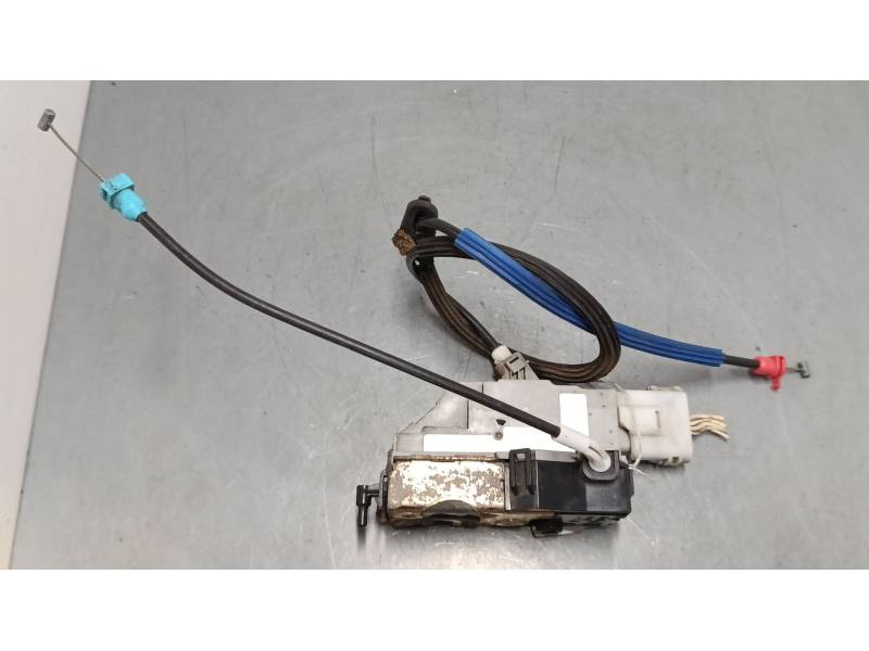 CERRADURA PUERTA DELANTERA DERECHA 