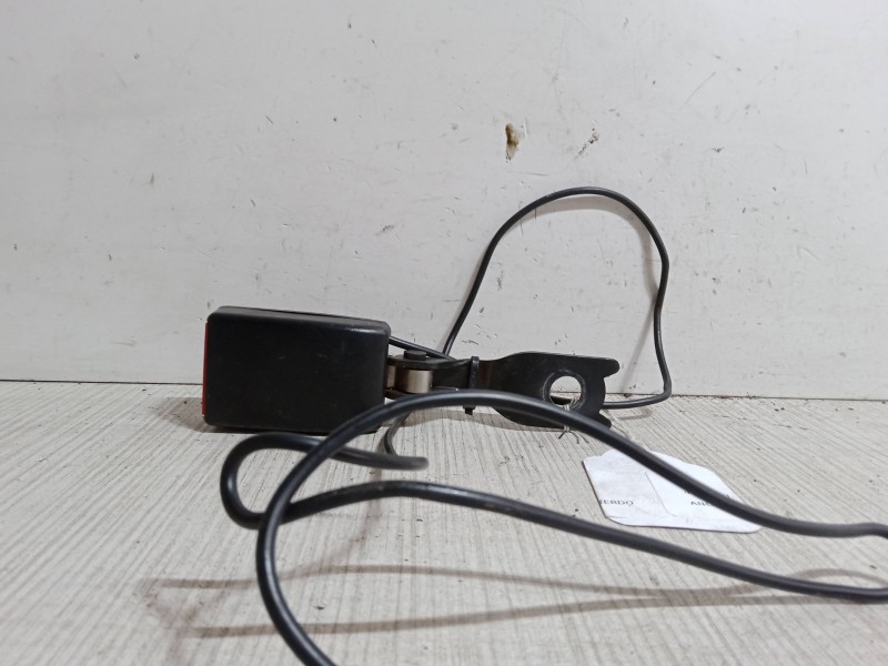 Recambio de anclaje cinturon delantero izquierdo para saab 9-3 descapotable (ys3f) 1.9 tid referencia OEM IAM   