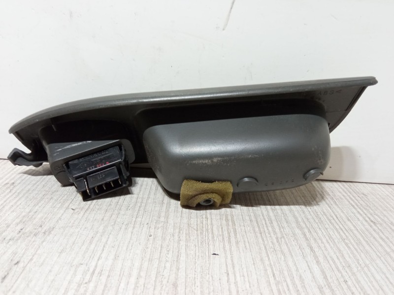 Recambio de mando elevalunas delantero derecho para renault scénic i monospace (ja0/1_, fa0_) 1.6 (ja00, ja16, ja15, ja19, ja1v,