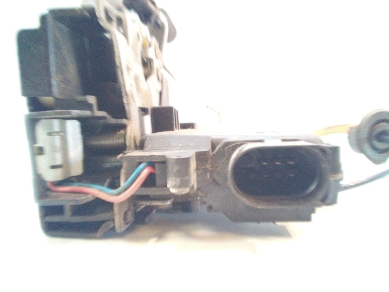 Recambio de cerradura puerta trasera derecha para audi a4 b6 avant (8e5) 1.9 tdi referencia OEM IAM   
