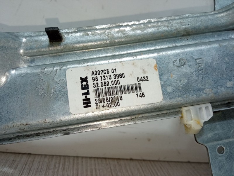 Recambio de elevalunas trasero izquierdo para peugeot 208 i (ca_, cc_) 1.2 vti 82 referencia OEM IAM 9673153980  