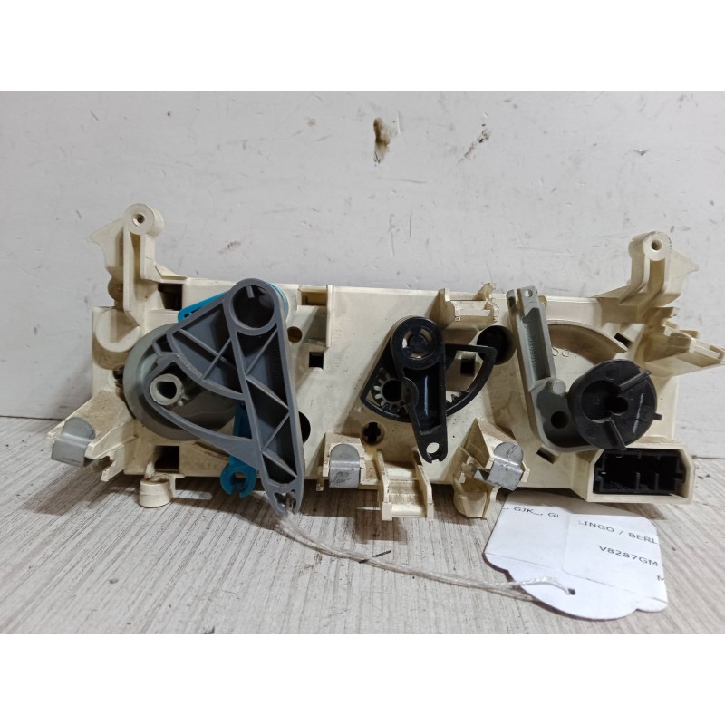 Recambio de mando calefaccion / a/a para citroën berlingo / berlingo first monospace (mf_, gjk_, gfk_) 1.9 d (mfwjz) referencia  Recambio de mando calefaccion / a/a para citroën berlingo / berlingo first monospace (mf_, gjk_, gfk_) 1.9 d (mfwjz) referencia
