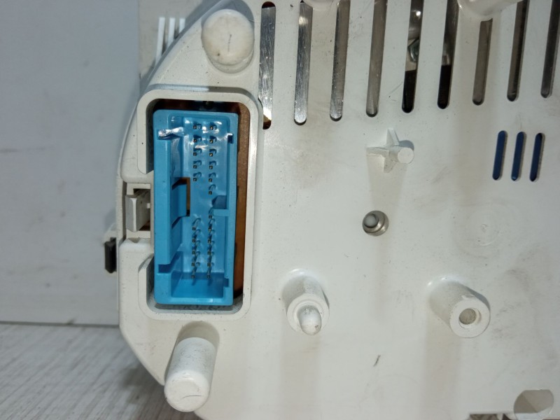 Recambio de cuadro instrumentos para subaru justy iii (g3x) 1.5 awd (g3x413) referencia OEM IAM 84100-86G20  