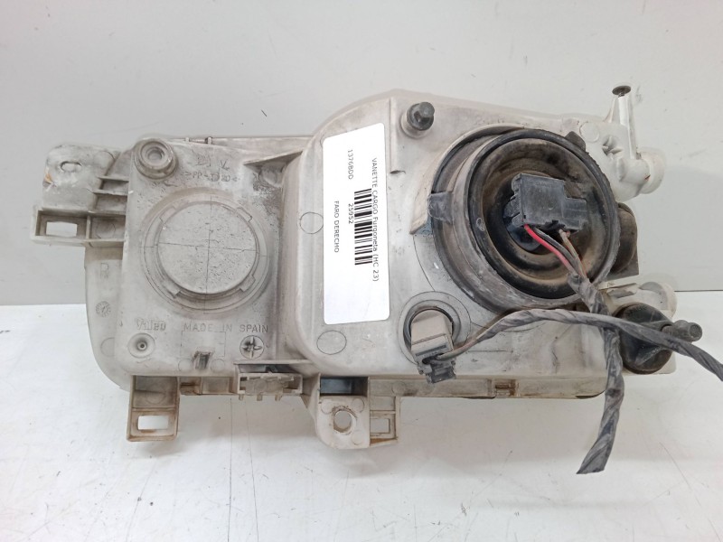 Recambio de faro derecho para nissan vanette cargo furgoneta (hc 23) 2.3 d referencia OEM IAM   