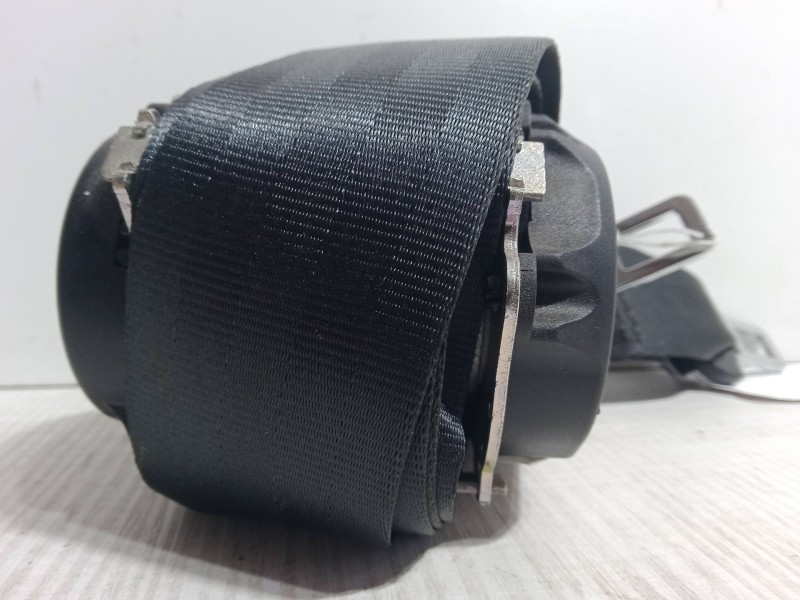 Recambio de cinturon seguridad trasero central para renault clio iv (bh_) 1.5 dci 90 referencia OEM IAM E2611285.e20411285  