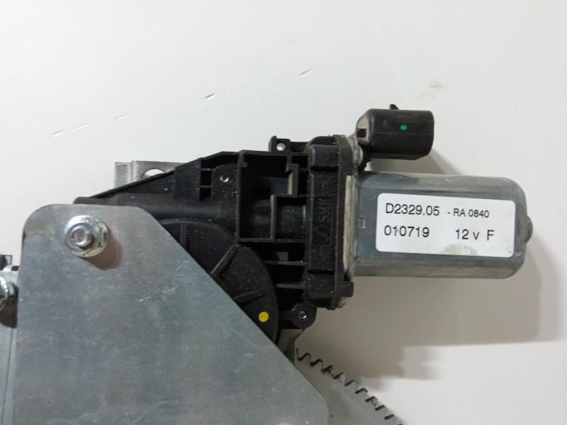 Recambio de elevalunas electrico delantero izquierdo para land rover discovery i (lj) 2.5 tdi 4x4 referencia OEM IAM D2329.05-RA