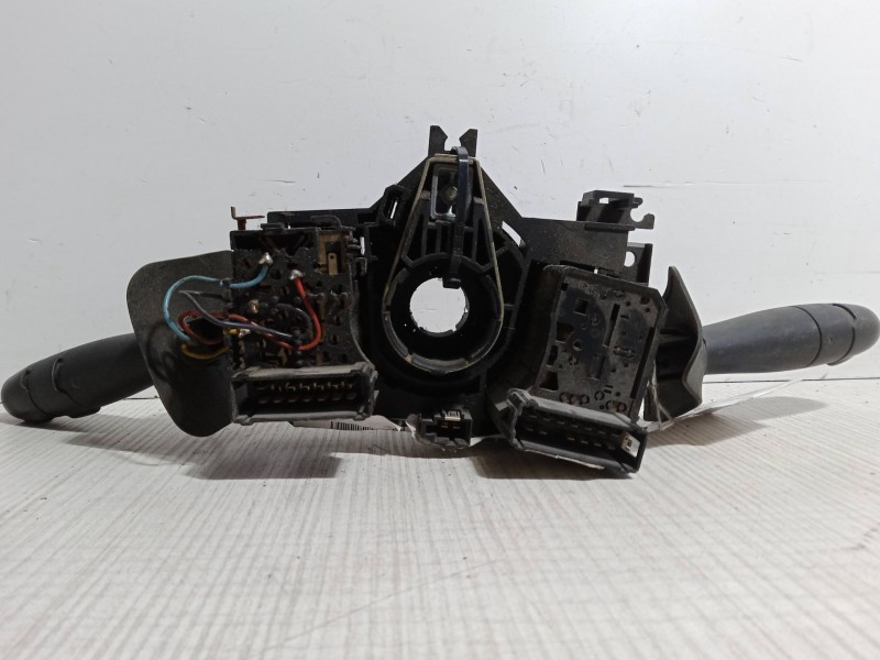 Recambio de mando luces para dacia sandero 1.2 16v referencia OEM IAM 8200792584S  