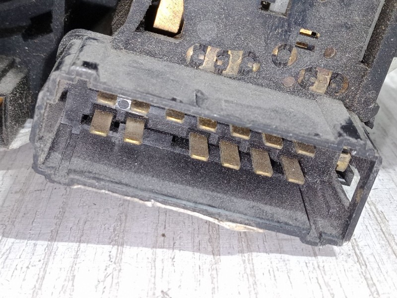 Recambio de mando luces para dacia sandero 1.2 16v referencia OEM IAM 8200792584S  