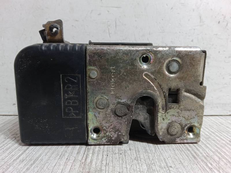 CERRADURA PUERTA DELANTERA DERECHA 