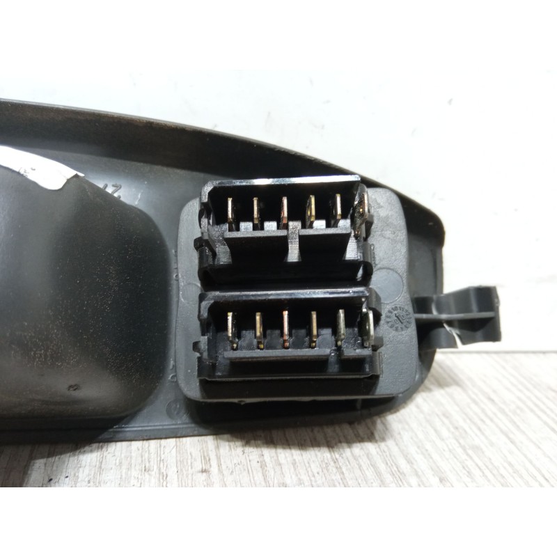 Recambio de mando elevalunas delantero izquierdo para renault scénic i monospace (ja0/1_, fa0_) 1.6 (ja00, ja16, ja15, ja19, ja1