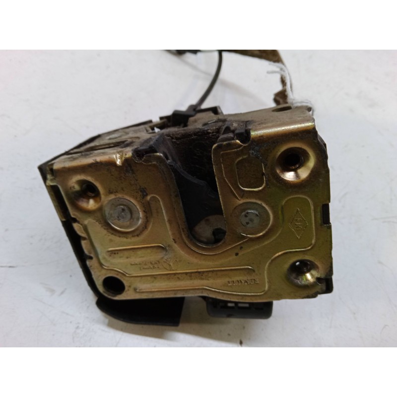 Recambio de cerradura puerta delantera izquierda para renault megane i (ba0/1_) 1.9 dci (ba05, ba1f) referencia OEM IAM   
