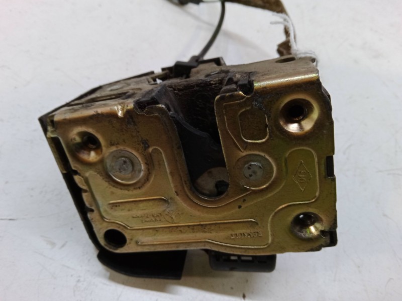 Recambio de cerradura puerta delantera izquierda para renault megane i (ba0/1_) 1.9 dci (ba05, ba1f) referencia OEM IAM   