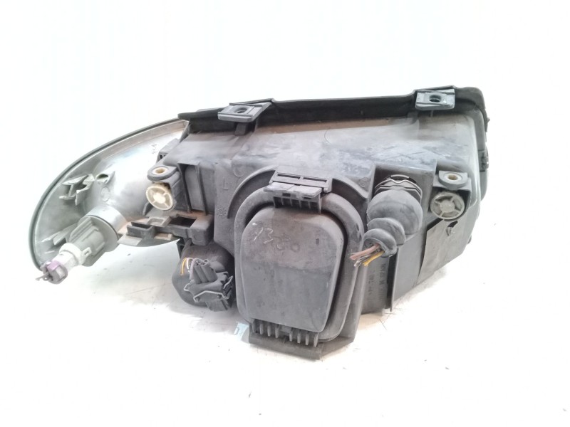 Recambio de faro izquierdo para audi a4 b5 (8d2) 1.8 referencia OEM IAM   