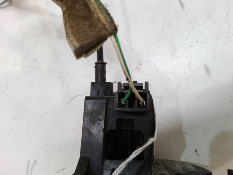 Recambio de cerradura puerta delantera izquierda para renault megane i (ba0/1_) 1.9 dci (ba05, ba1f) referencia OEM IAM   