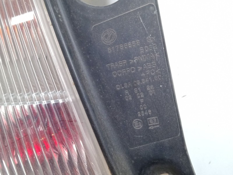 Recambio de piloto trasero izquierdo para lancia ypsilon (843_) 1.2 (843.axa1a) referencia OEM IAM 51786658  