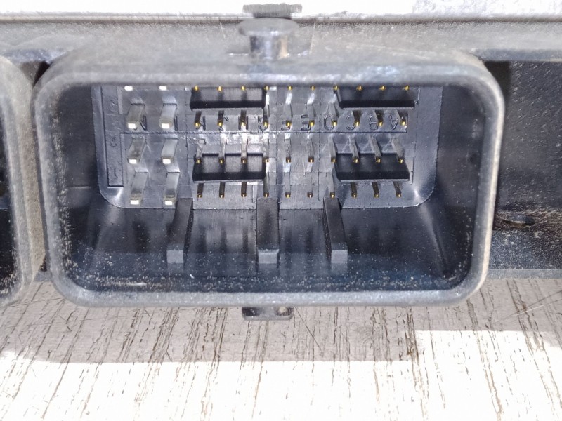 Recambio de centralita motor uce para renault clio iv (bh_) 1.2 16v referencia OEM IAM 237103317R  