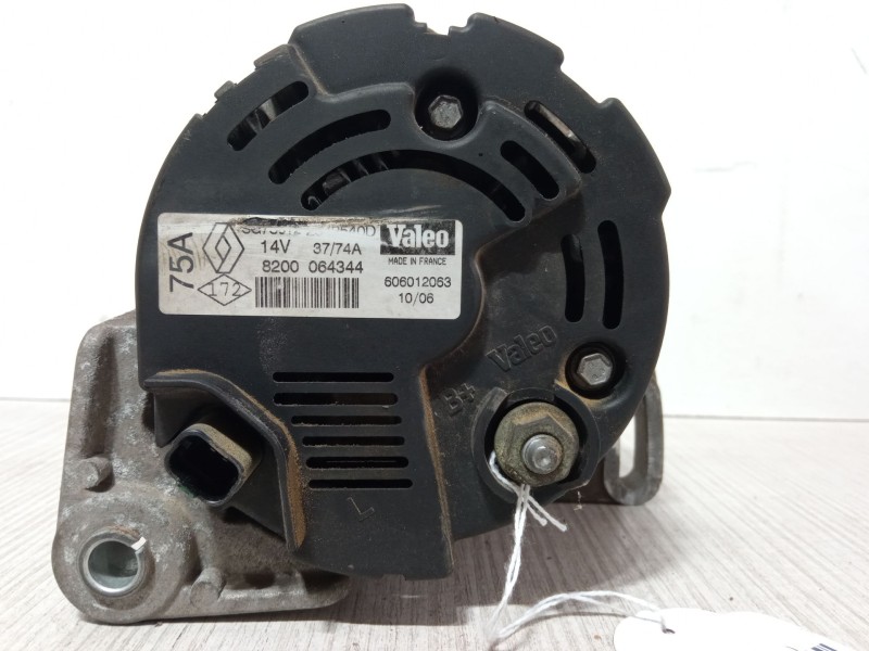 Recambio de alternador para renault twingo i (c06_) 1.2 16v (c06c, c06d, c06k) referencia OEM IAM 82000643442542540D  SG7S012