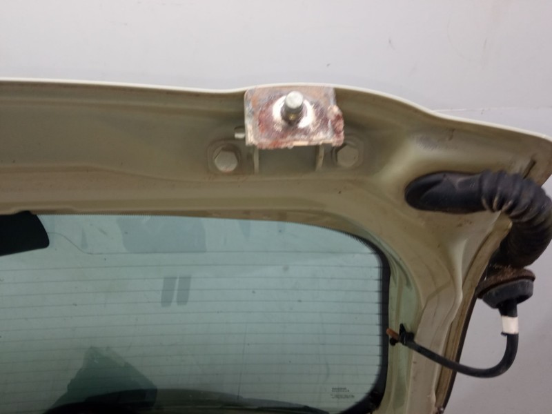 Recambio de porton trasero para nissan micra iii (k12) 1.4 16v referencia OEM IAM   