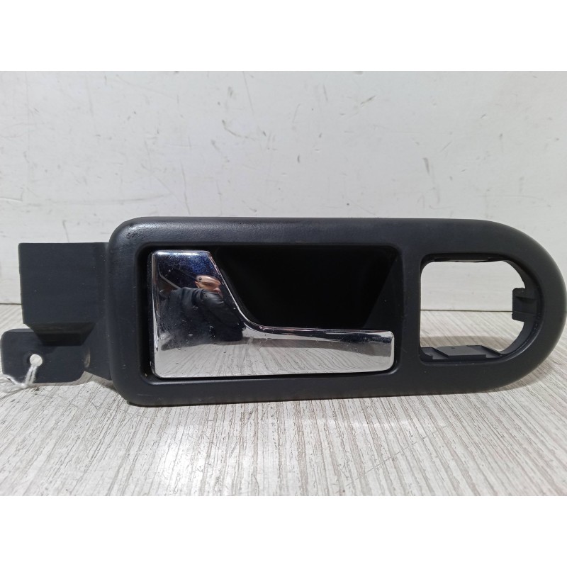 Recambio de maneta interior puerta delantera izquierda para volkswagen passat b5.5 (3b3) 2.0 referencia OEM IAM   