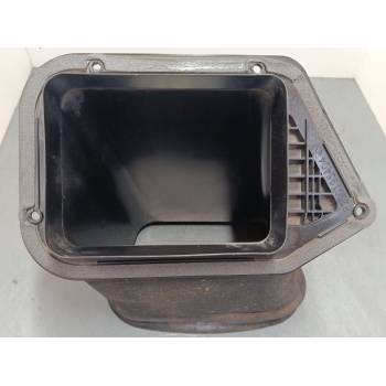 TOMA DE AIRE CAPOT 8200195404 