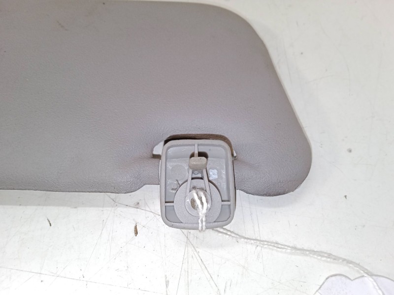 Recambio de parasol izquierdo para nissan vanette cargo furgoneta (hc 23) 2.3 d referencia OEM IAM   