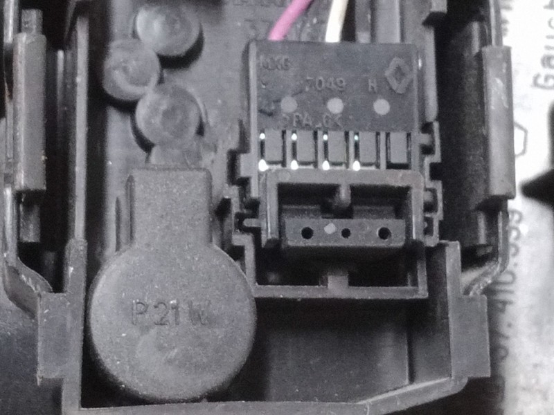 Recambio de piloto trasero porton izquierdo para renault megane i classic (la0/1_) 1.6 e (la0f, la0s) referencia OEM IAM   