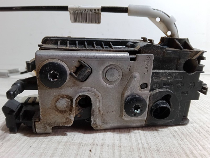 Recambio de cerradura puerta delantera derecha para peugeot 208 i (ca_, cc_) 1.2 vti 82 referencia OEM IAM   