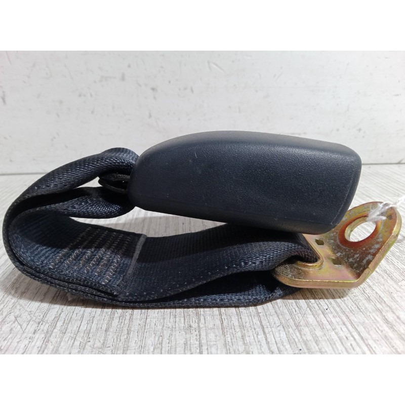 Recambio de anclaje cinturon trasero izquierdo para toyota corolla verso (zer_, zze12_, r1_) 2.0 d-4d (cur10_) referencia OEM IA