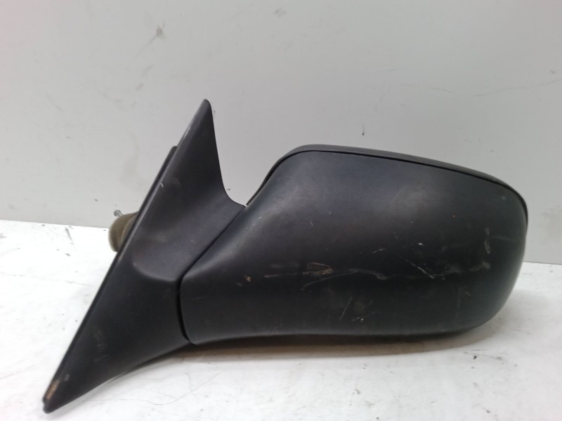 Recambio de retrovisor electrico izquierdo para opel astra f sedán (t92) 1.6 i 16v (f19, m19) referencia OEM IAM   