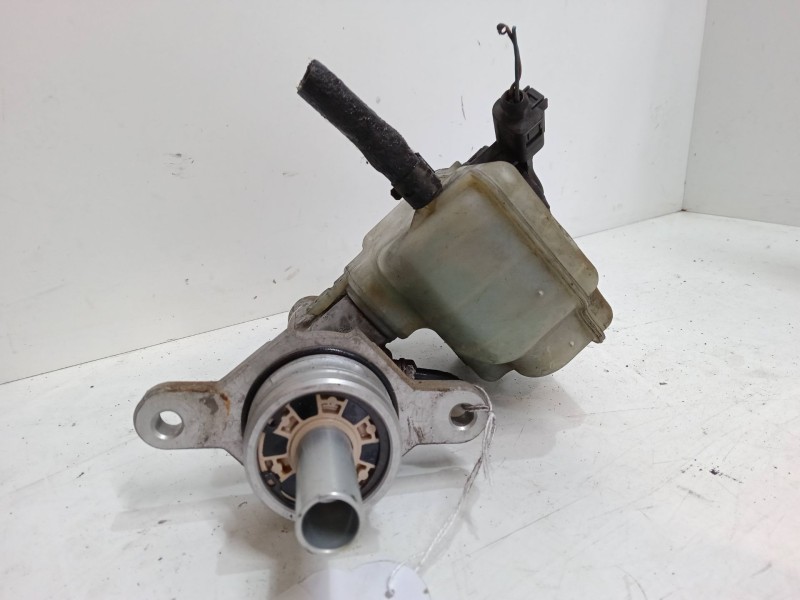 Recambio de bomba freno para volkswagen golf v (1k1) 1.9 tdi referencia OEM IAM   