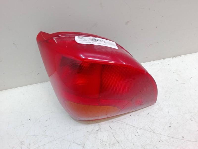 Recambio de piloto trasero izquierdo para ford fiesta iv (ja_, jb_) 1.8 d referencia OEM IAM   